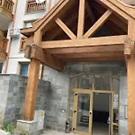 Mirabell - Mountain View & Fireplace